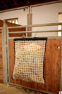 Síť na seno s pomůckou pro plnění 12kg