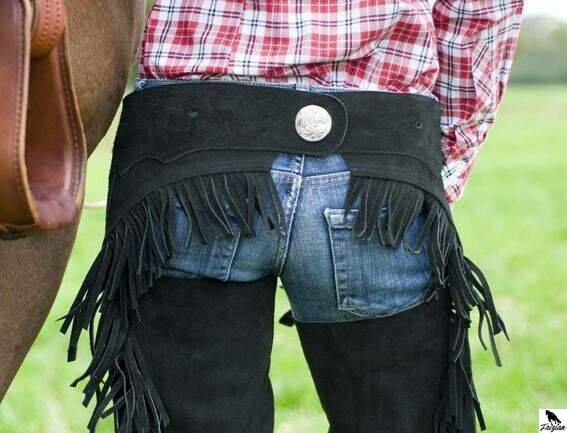Showchaps so strapcami černe